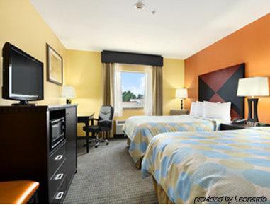 Days Inn & Suites By Wyndham Russellville Room photo